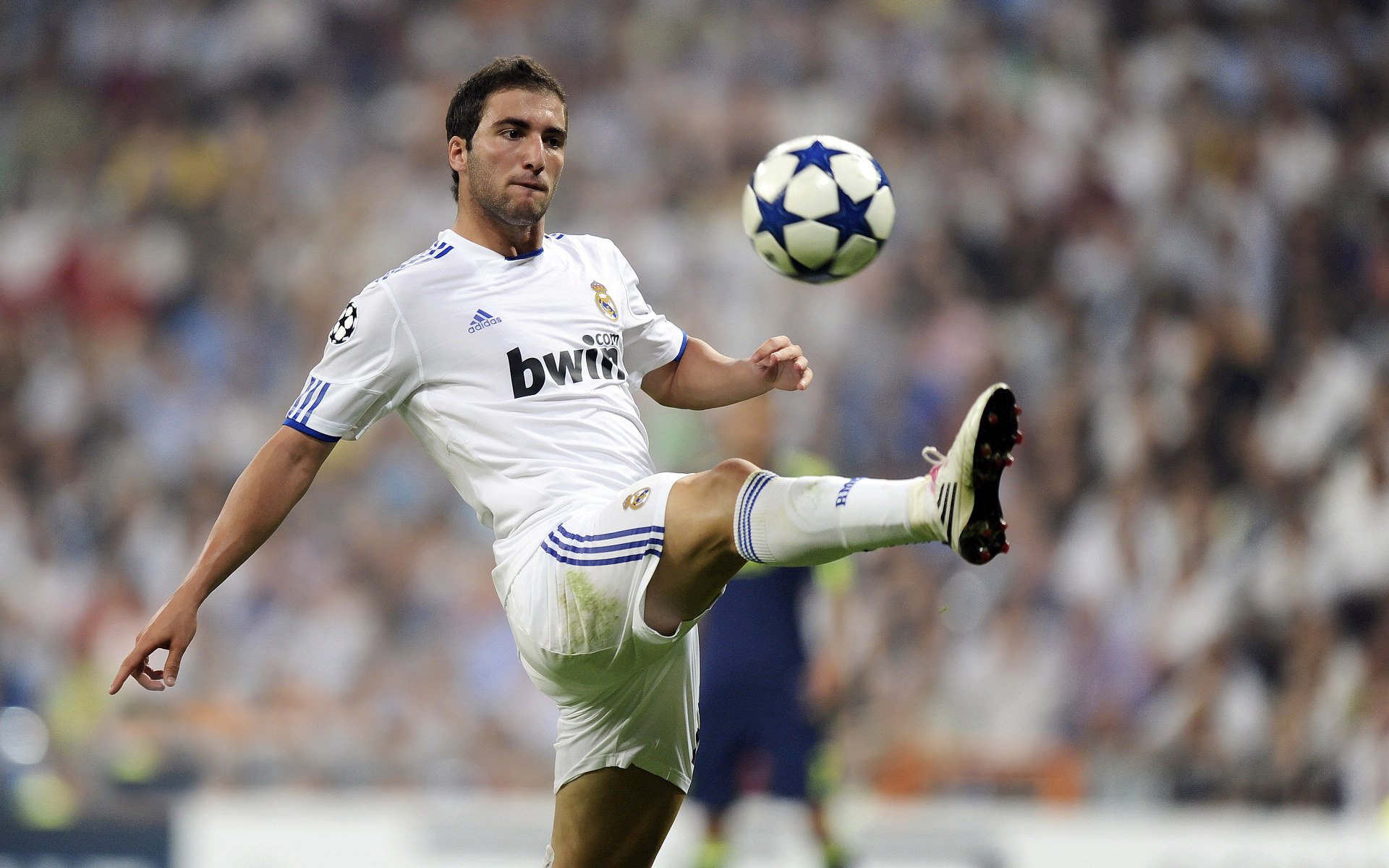 法甲青训营采用心理调节技术提升比赛专注力的实证，法甲青训最好的球队