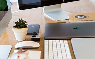 乐鱼体育官网入口-体育科技创业：新兴企业如何重塑足球产业，体育产业中足球职业化发展的建议与对策